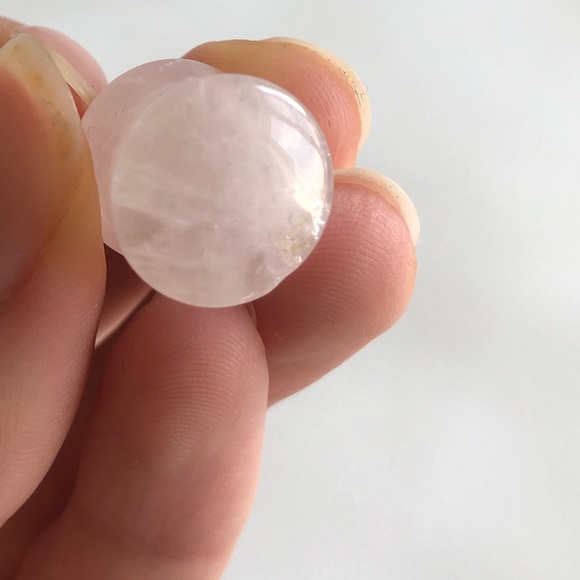 ❤️ Rose Quartz 1/2” Double Flare Plugs - Picture 4 of 4